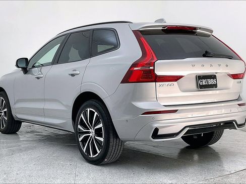 Certified 2025 Volvo XC60 B5 Plus image 17