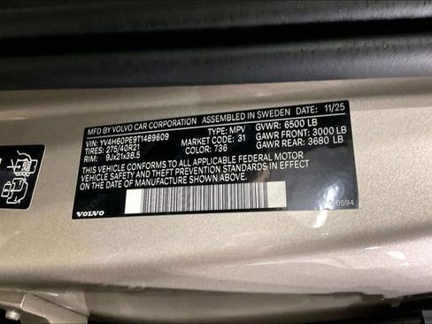 New 2026 Volvo XC90 T8 Plus w/ Protection Package Premier AWD/4WD image 9