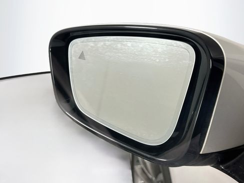 Used 2023 BMW 530i w/ Convenience Package RWD image 16
