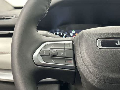 Used 2026 Jeep Compass Limited image 17