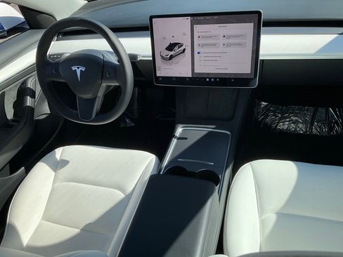 Used 2023 Tesla Model 3 Standard Range image 60