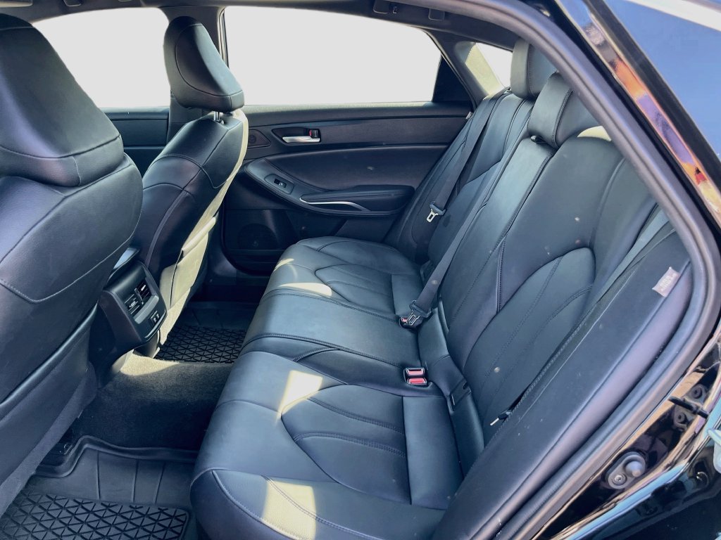 Used 2020 Toyota Avalon XLE w/ Moonroof Package FWD image 24