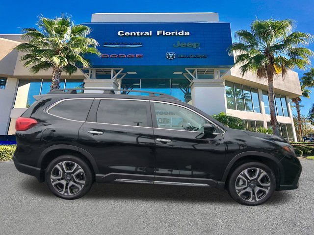 Used 2025 Subaru Ascent Touring w/ Popular Package #1 AWD/4WD image 4