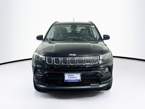 Used 2022 Jeep Compass Latitude w/ Convenience Group AWD/4WD image 2