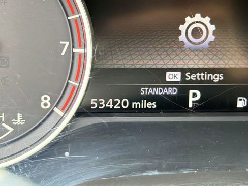 Used 2021 Nissan Rogue SV w/ Premium Package image 18