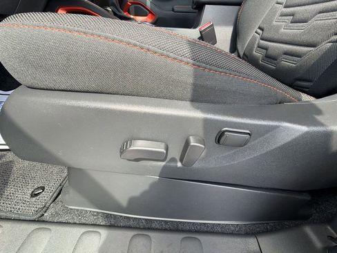 Used 2025 Nissan Frontier PRO-4X AWD/4WD image 18