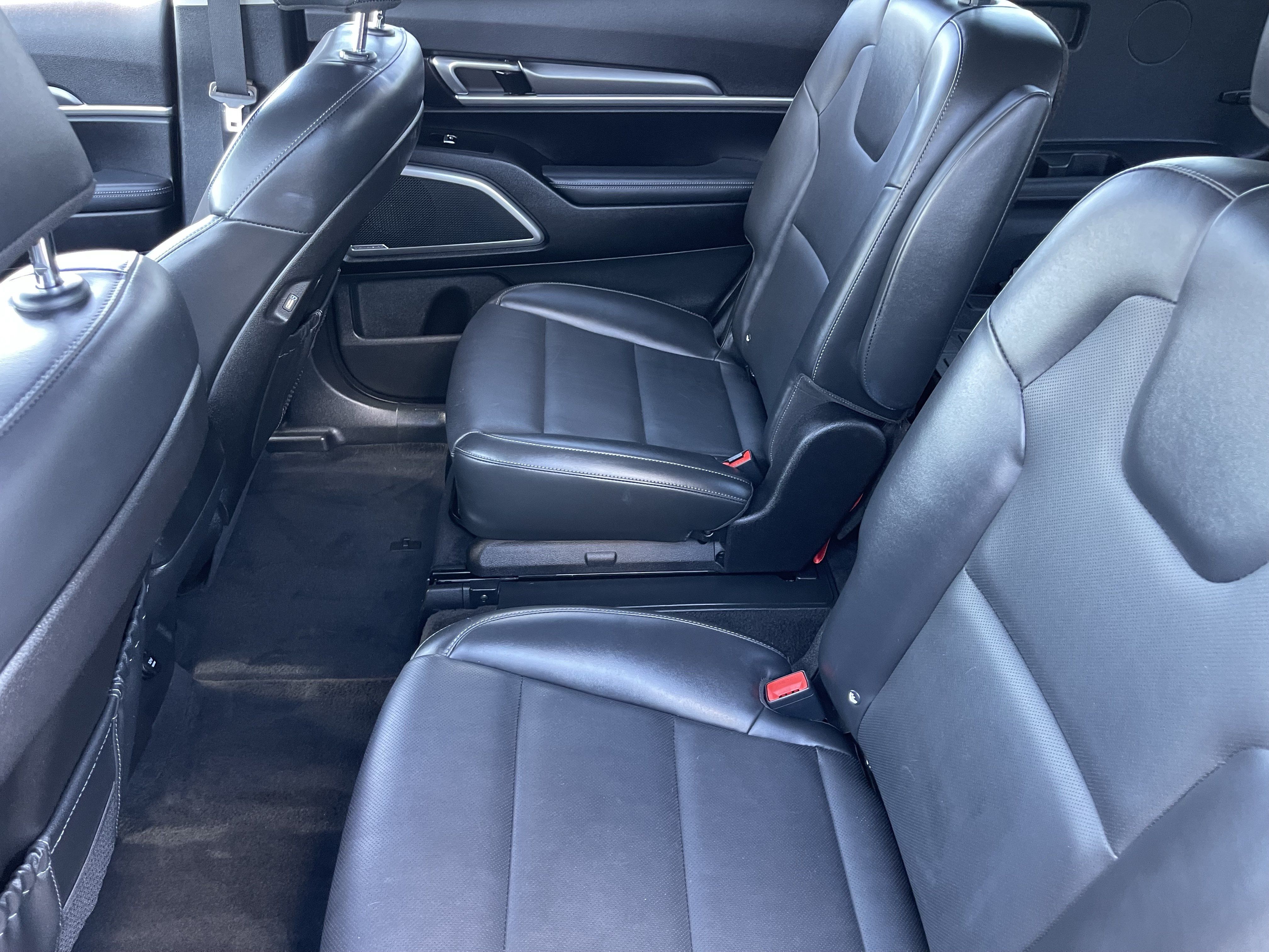 Used 2021 Kia Telluride S FWD image 17