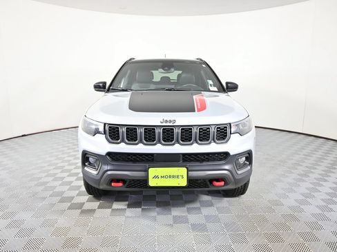 Used 2024 Jeep Compass Trailhawk AWD/4WD image 10