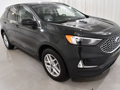Used 2024 Ford Edge SEL w/ Convenience Package AWD/4WD image 5