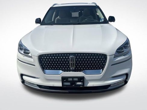 Used 2023 Lincoln Aviator Reserve w/ Equipment Group 201A image 9