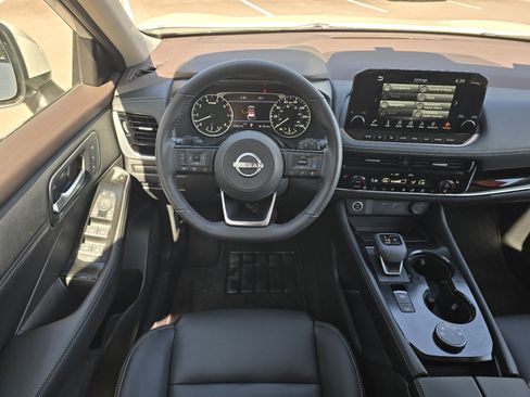 Certified 2023 Nissan Rogue SL w/ SL Premium Package AWD/4WD image 14