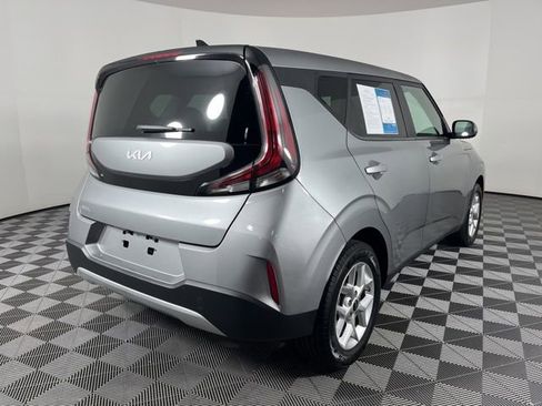 Used 2024 Kia Soul LX w/ Option Group 015 image 10