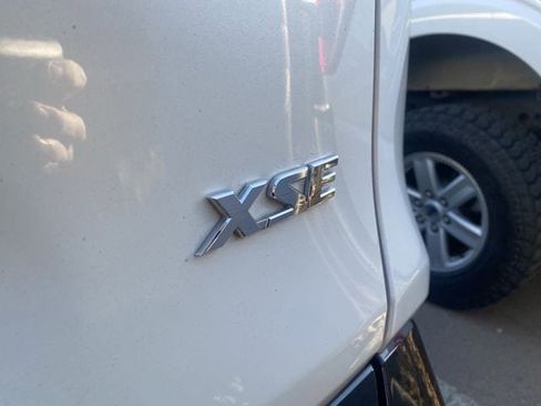 Used 2021 Toyota RAV4 XSE w/ Premium Package image 10