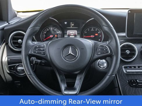 Used 2019 Mercedes-Benz GLC 300 4MATIC w/ Premium Package image 15