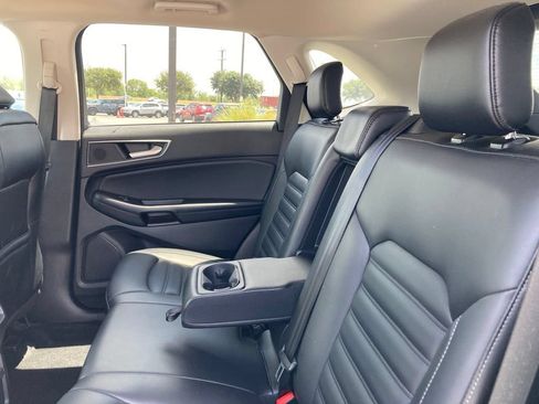 Used 2024 Ford Edge SEL AWD/4WD image 11