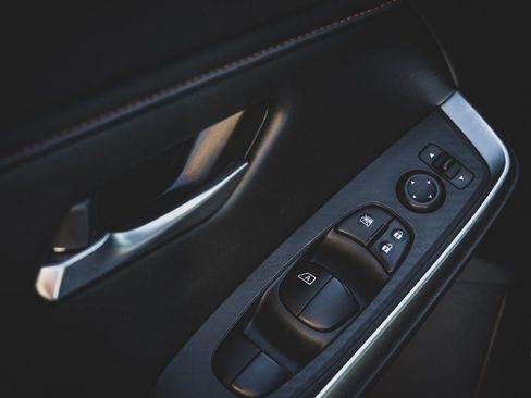 Used 2021 Nissan Sentra SR w/ SR Premium Package image 22