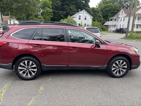 Used 2015 Subaru Outback 2.5i Limited AWD/4WD image 6