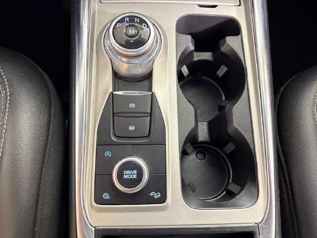 Used 2021 Ford Explorer Limited w/ Equipment Group 301A AWD/4WD image 38