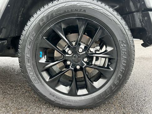 Used 2022 Jeep Wrangler Unlimited Sahara w/ Cold Weather Group image 12