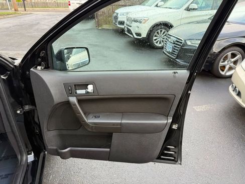 Used 2009 Ford Focus SES image 14