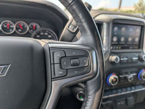 Used 2022 Chevrolet Silverado 1500 RST AWD/4WD image 13
