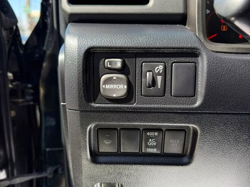 Used 2011 Toyota 4Runner Limited w/ Convenience Pkg image 15