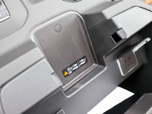 New 2026 GMC Sierra 2500 AT4 image 27