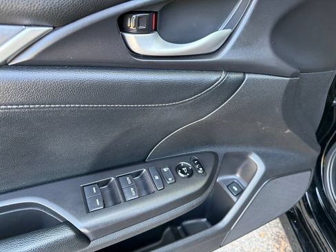 Used 2018 Honda Civic EX-L image 24
