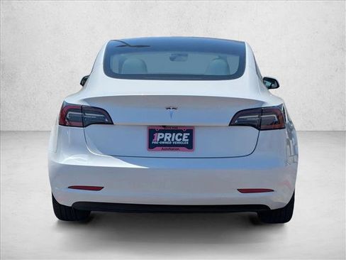 Used 2023 Tesla Model 3 Standard Range RWD image 7