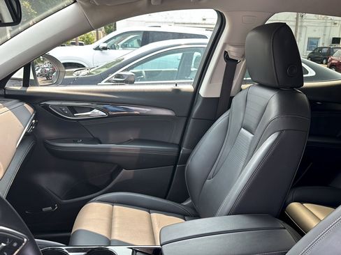 Used 2024 Buick Envision Preferred AWD/4WD image 8