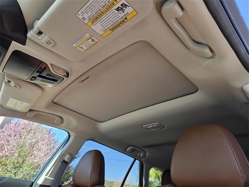 Used 2023 Subaru Outback Touring XT image 10