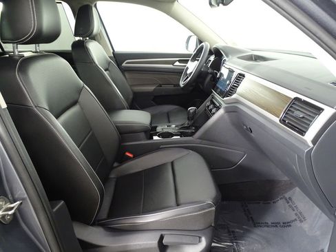 Used 2022 Volkswagen Atlas SE image 16