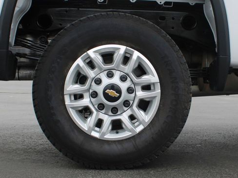 Used 2025 Chevrolet Silverado 2500 W/T w/ WT/CX Safety Package AWD/4WD image 28