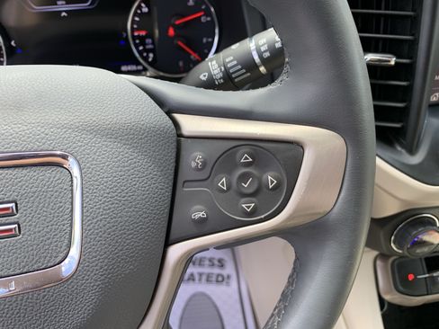Used 2023 GMC Acadia Denali AWD/4WD image 28
