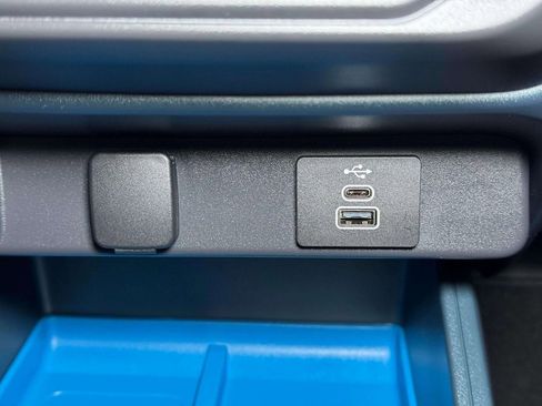 Used 2025 Ford Maverick XLT w/ XLT Luxury Package image 13