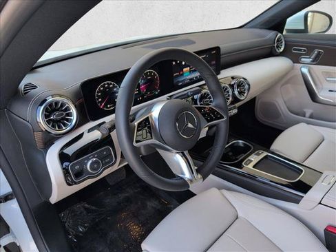 Used 2026 Mercedes-Benz CLA 250 image 10