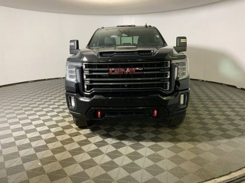 Used 2020 GMC Sierra 2500 AT4 w/ AT4 Premium Package image 3