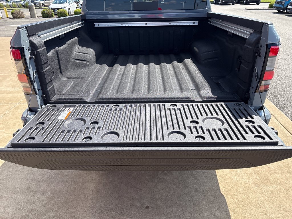 New 2026 Nissan Frontier SV w/ SV Convenience Package AWD/4WD image 22