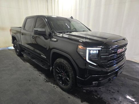 Used 2024 GMC Sierra 1500 Elevation w/ X31 Off-Road Package AWD/4WD image 3