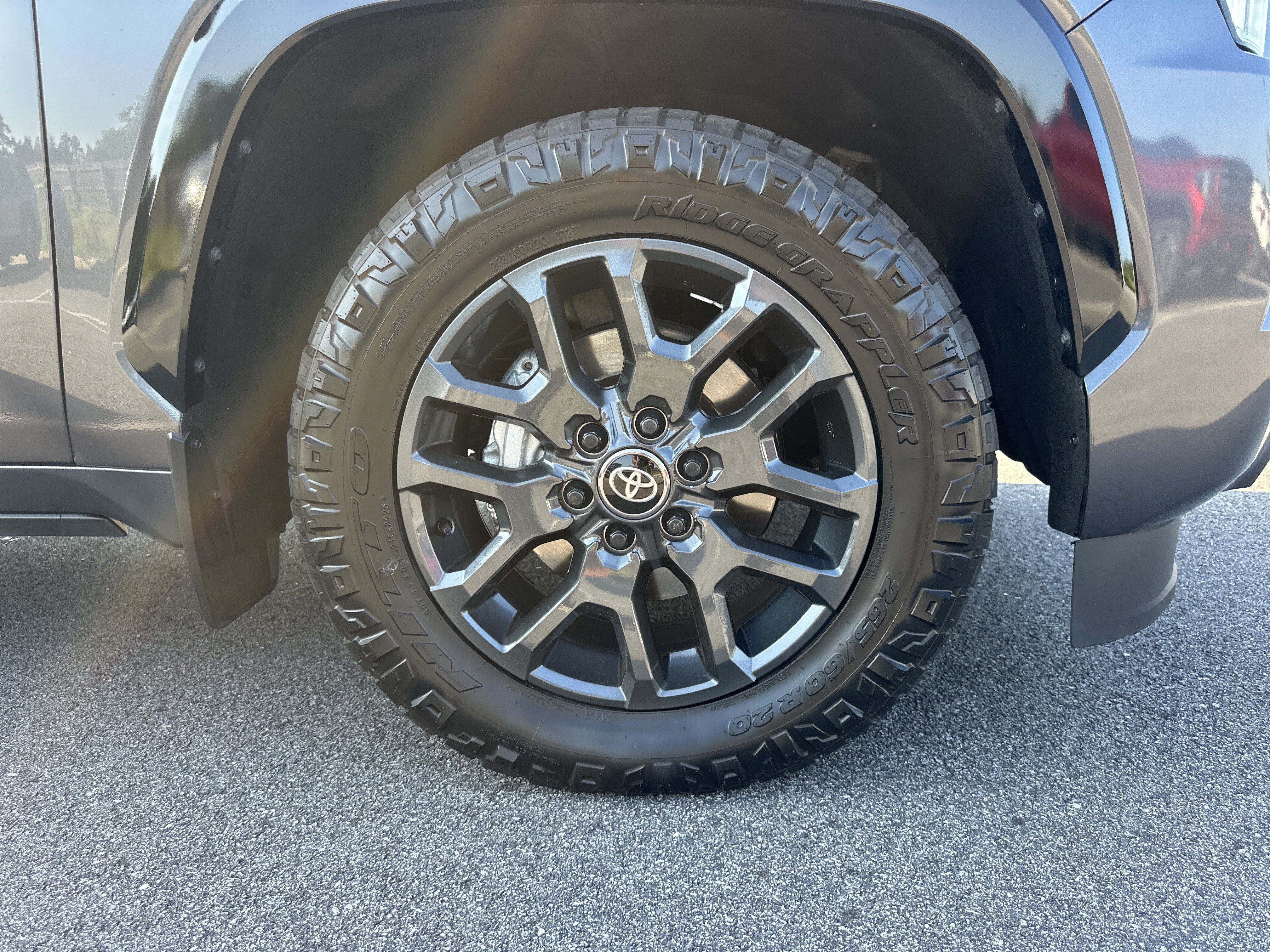 Used 2025 Toyota Sequoia Platinum AWD/4WD image 13