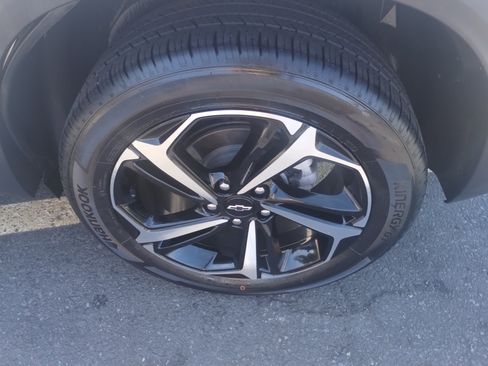 Used 2023 Chevrolet TrailBlazer RS w/ Convenience Package image 19