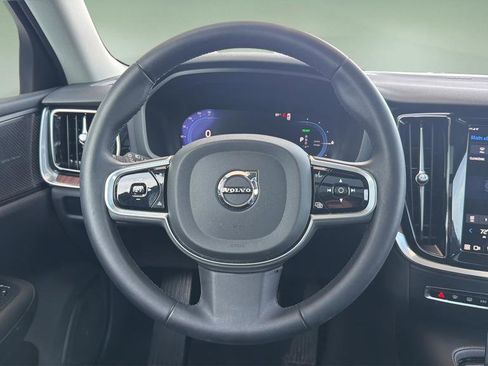 Used 2023 Volvo S60 T8 Plus AWD/4WD image 9