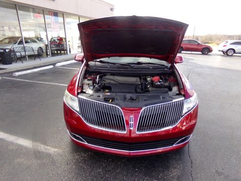 Used 2014 Lincoln MKT AWD w/ Equipment Group 201A image 39