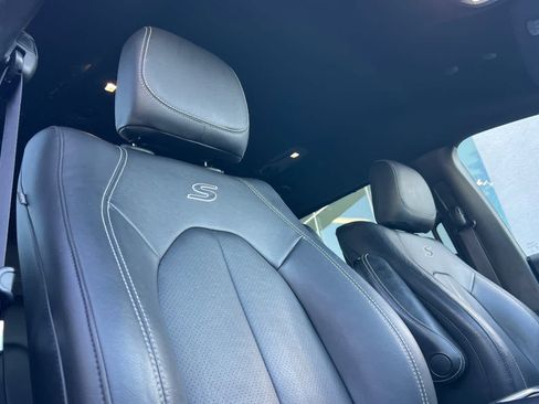 Used 2020 Chrysler Pacifica Touring-L Plus w/ S Appearance Package FWD image 19