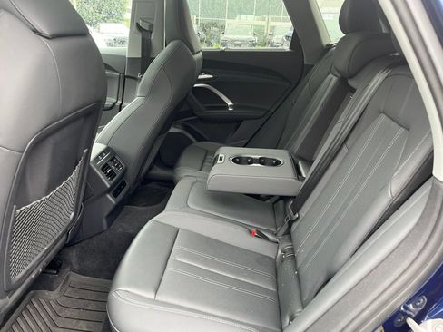 Used 2025 Audi Q5 Premium Plus w/ Premium Plus AWD/4WD image 7