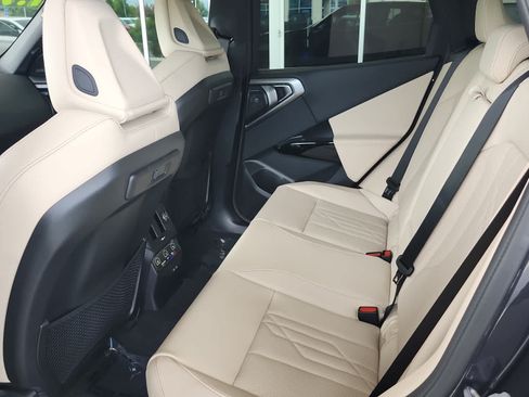 New 2026 BMW X3 xDrive30 w/ Premium Package AWD/4WD image 17