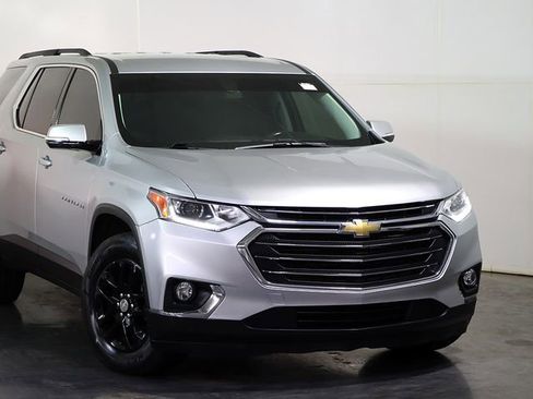 Used 2019 Chevrolet Traverse LT image 6
