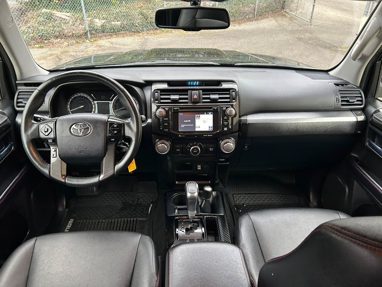 Used 2018 Toyota 4Runner TRD Off-Road Premium AWD/4WD image 14