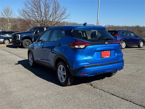 Certified 2025 Nissan Kicks Play S image 7