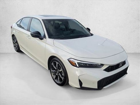 Used 2025 Honda Civic Sport Touring image 3